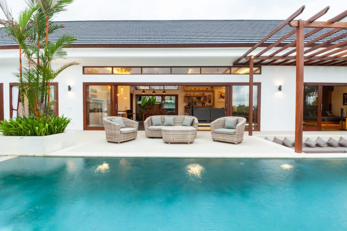 poolhouse shutterstock 371494756